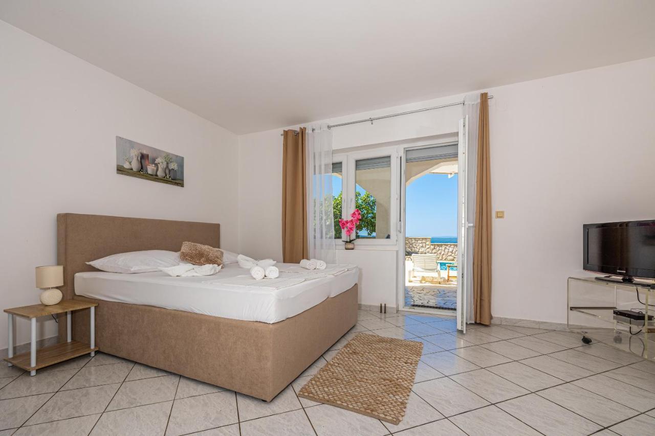 Bella Adria Apartmani Dramalj Exterior photo