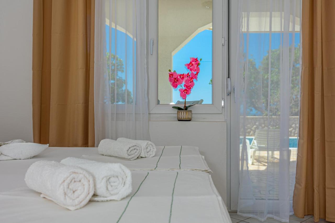 Bella Adria Apartmani Dramalj Exterior photo