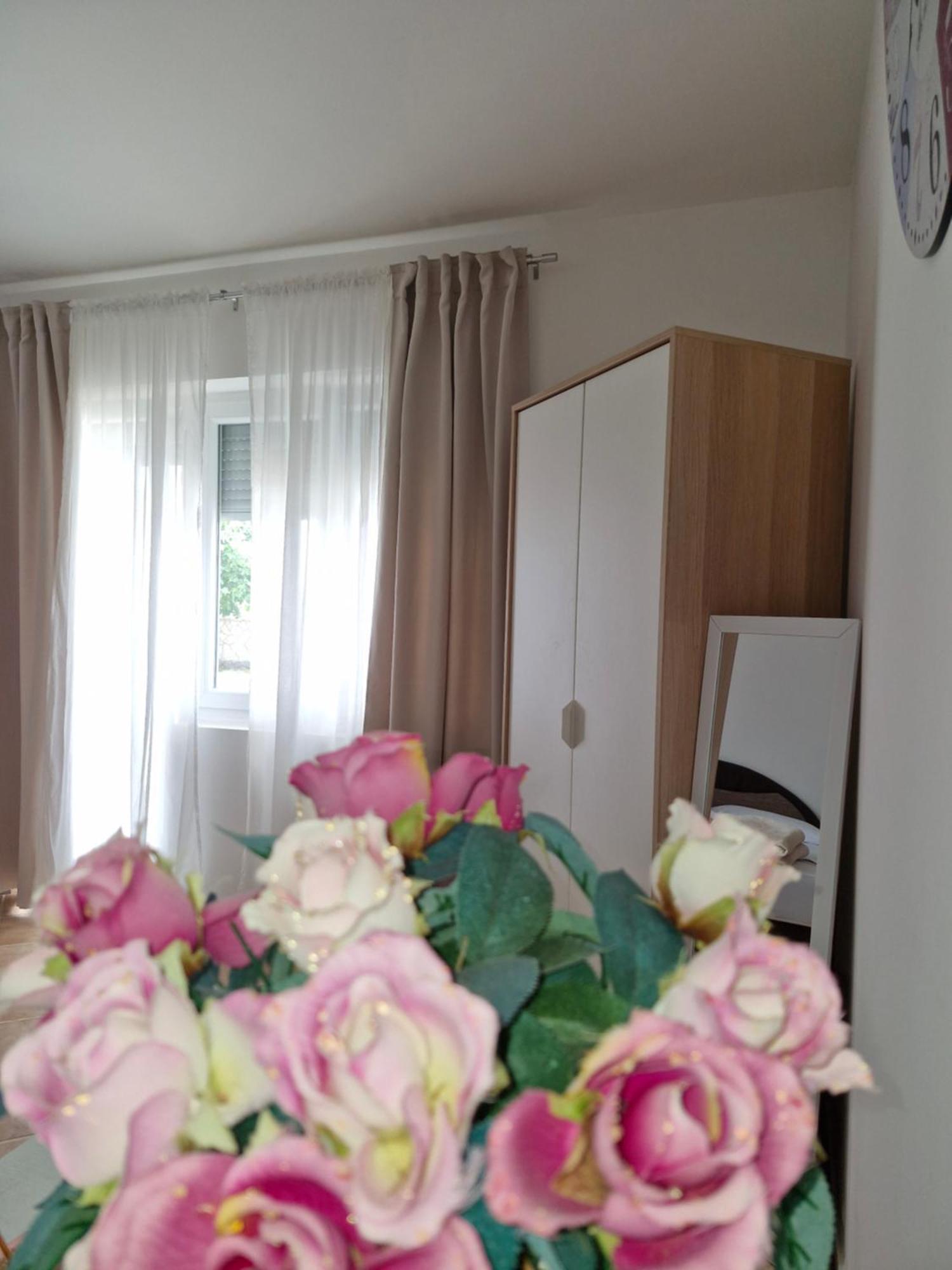 Bella Adria Apartmani Dramalj Exterior photo
